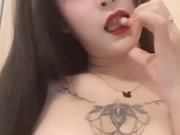 極品爆乳紋身淫女特寫玩浪穴